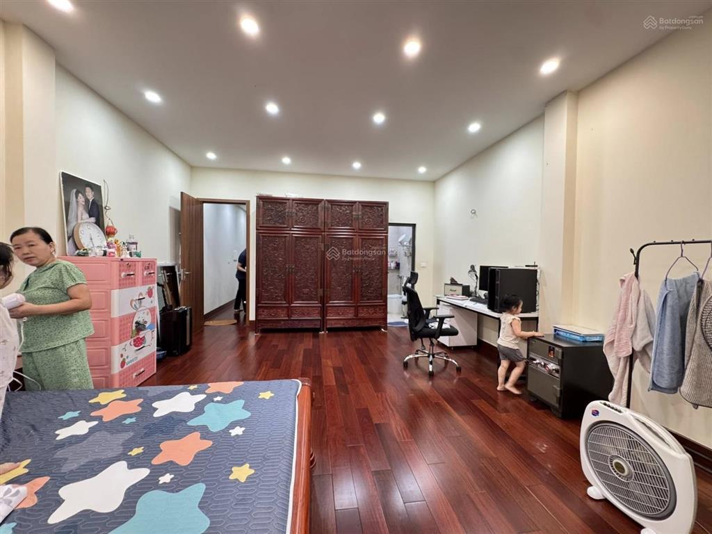 20m mặt tiền | hàm cá mập 2 mặt phố | tôn thất tùng | building 6t  2 thang máy | vỉa hè kinh doanh