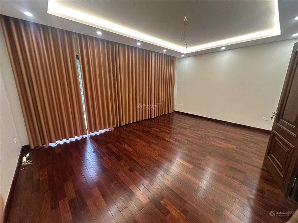 Bán nhà lô góc 16m mặt tiền | vỉa hè kinh doanh | mặt phố trường chinh | 5t nhà đẹp sẵn dòng tiền