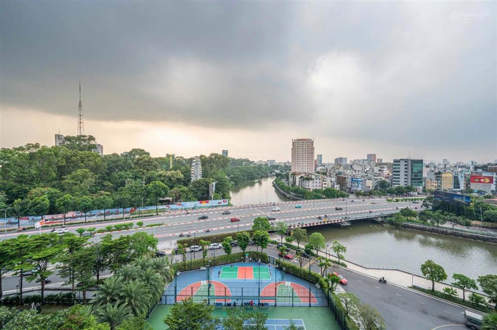 Bán căn 3pn vinhomes golden river giá 27.5 tỷ, vị trí vàng, pháp lý chuẩn