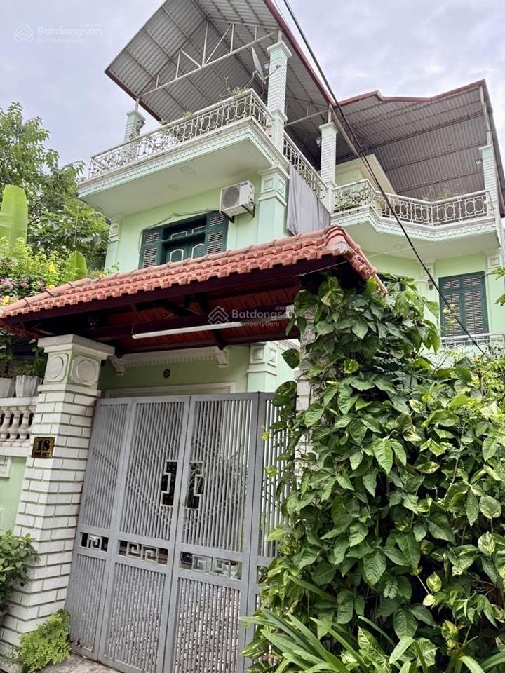 Hàng hiếm biệt thự sân vườn trong lòng phố giá rẻ trung tâm việt hưng