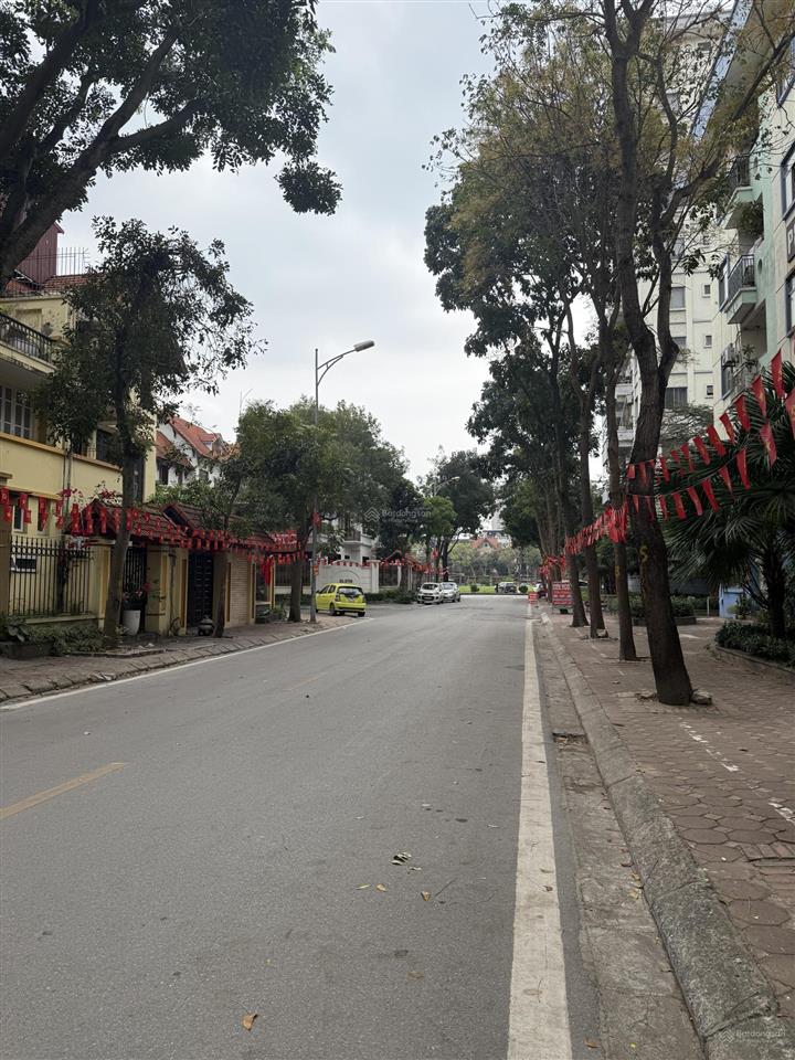 Cần bán gấp biệt thự siêu vip khu đô thị việt hưng giá tốt nhất