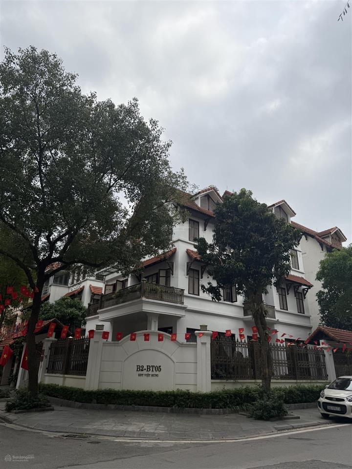 Cần bán gấp biệt thự siêu vip khu đô thị việt hưng giá tốt nhất