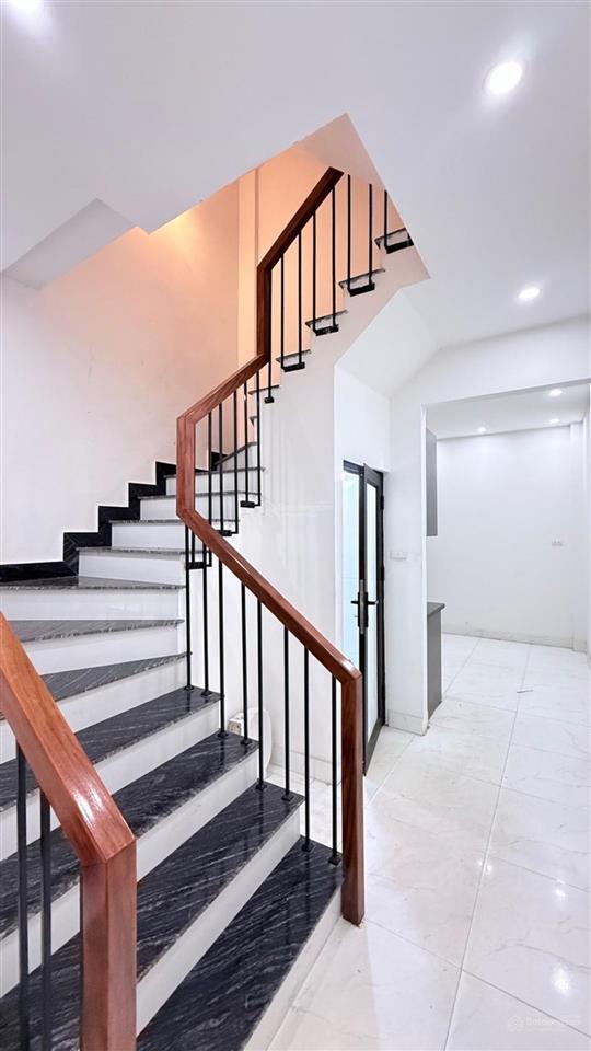 Cho thuê nhà riêng 40m2, 7 triệu vnd tại ngô gia tự, phường việt hưng, quận long biên, hà nội