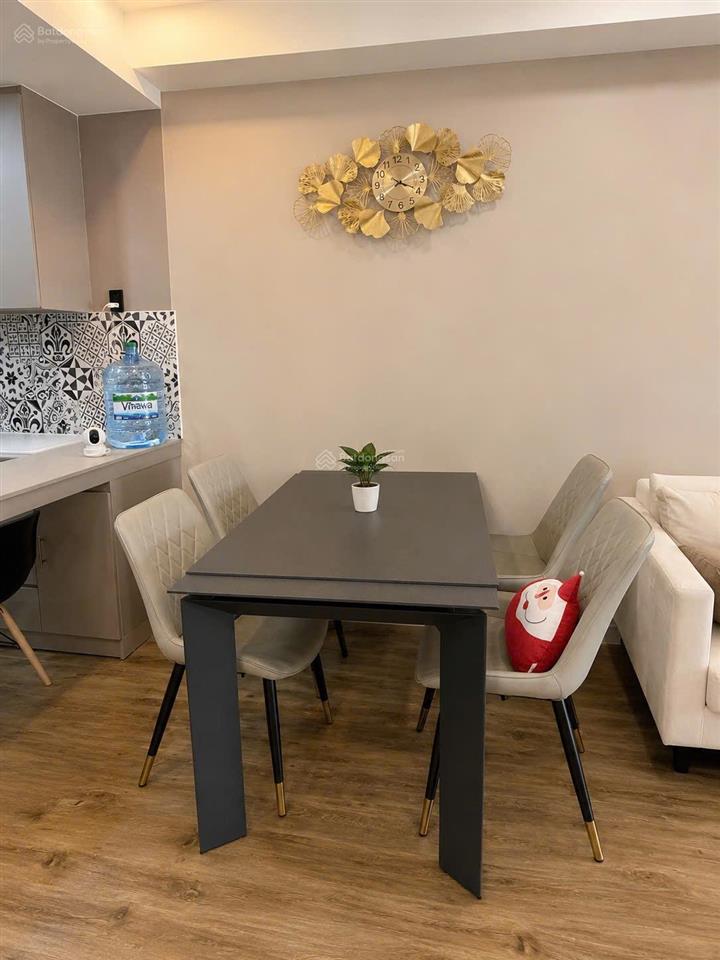 Cho thuê cc 2pn, 2wc, 75m2 tại saigon south residences, 15 triệu vnd