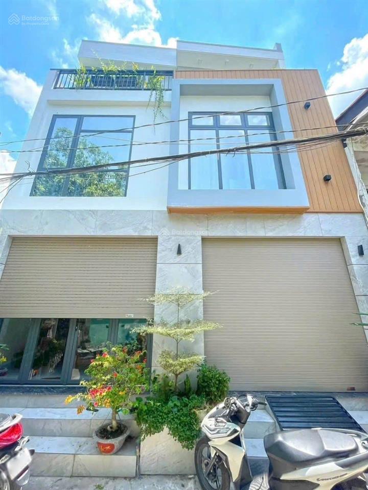 Ngon bán nhà phố hẻm xe hơi giá tốt nhất khu vực, nguyễn văn linh q7, 4 tầng, 8tỷ2 tl