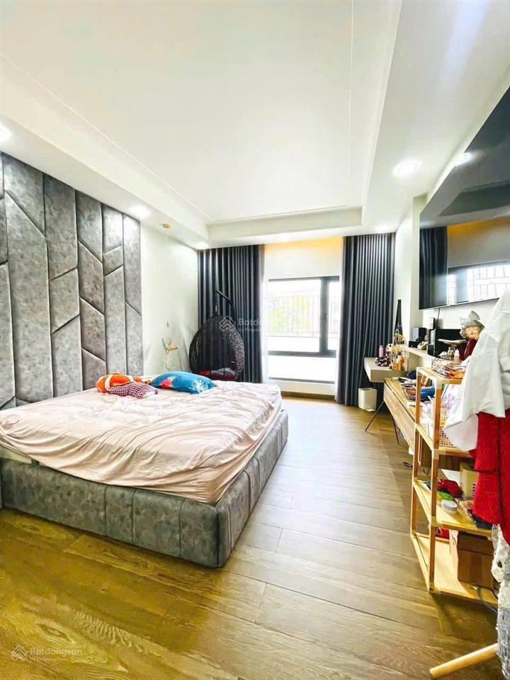 Ngon bán nhà phố hẻm xe hơi giá tốt nhất khu vực, nguyễn văn linh q7, 4 tầng, 8tỷ2 tl