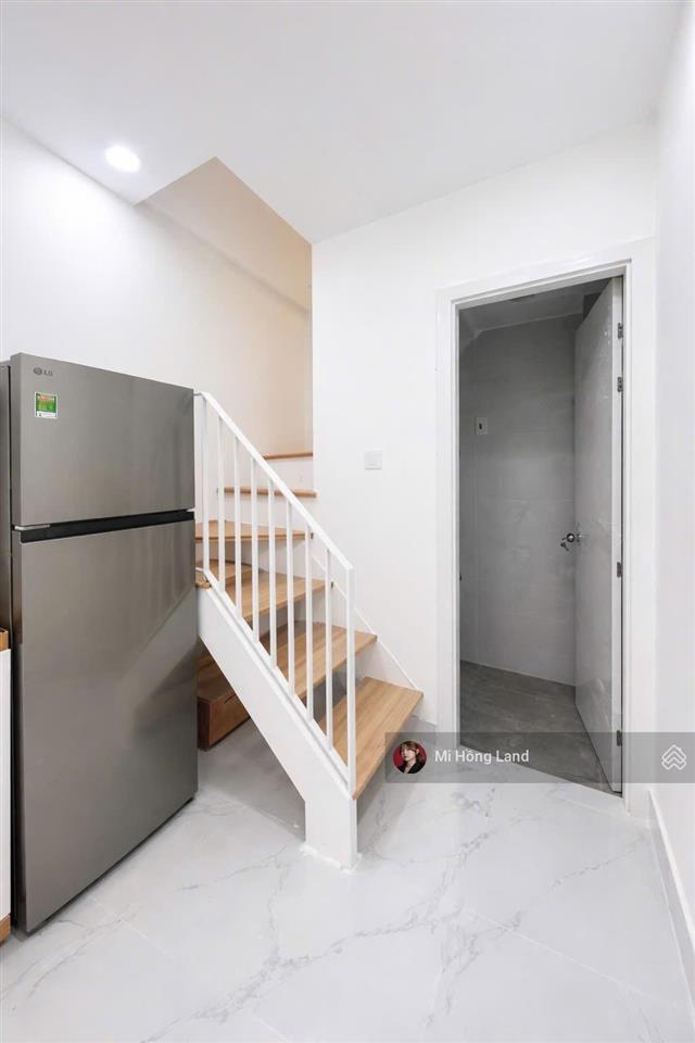 Chưa tới 3tỷ sở hữu nhà đẹp shr sát vách q4, 3 tầng, 2tỷ6 trao đổi