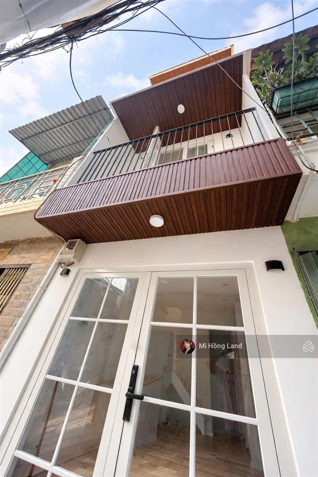 Chưa tới 3tỷ sở hữu nhà đẹp shr sát vách q4, 3 tầng, 2tỷ6 trao đổi