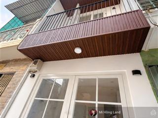 Chưa tới 3tỷ sở hữu nhà đẹp shr sát vách q4, 3 tầng, 2tỷ6 trao đổi