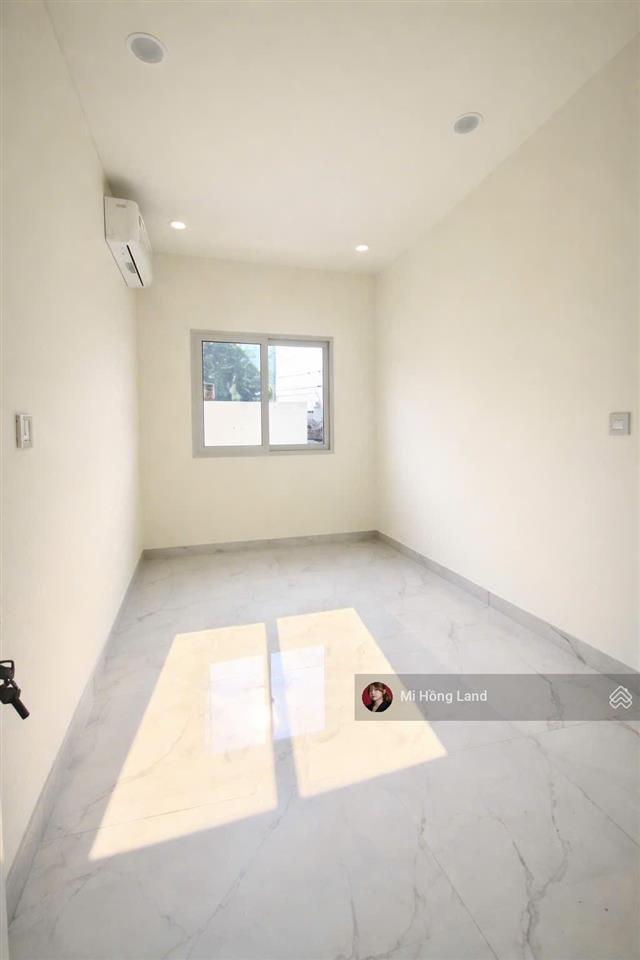 Chưa tới 3tỷ sở hữu nhà đẹp shr sát vách q4, 3 tầng, 2tỷ6 trao đổi