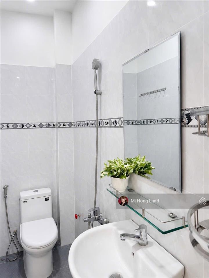 Nhà đẹp sát phú mỹ hưng q7, 64m2, 5tỷ8 tl