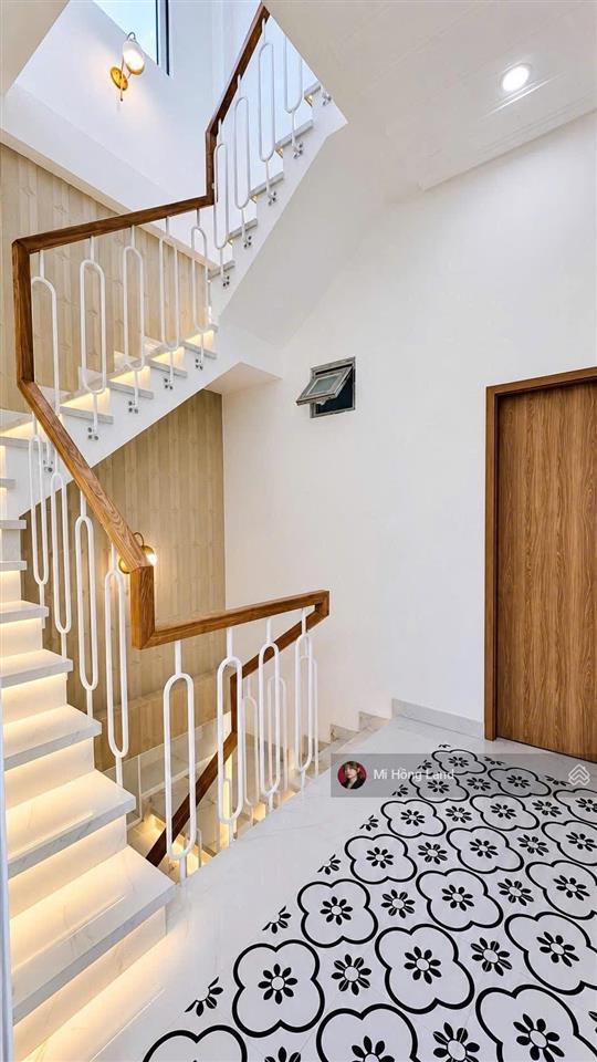 Hot nhà phố đẹp mãn nhãn ngang 6m bề thế cực hiếm, 3 tầng, 6tỷ8 trao đổi