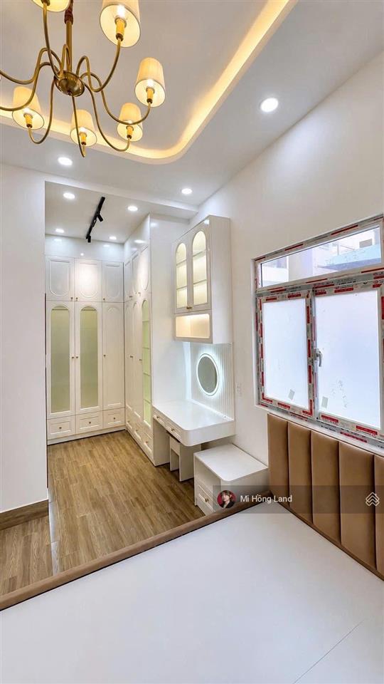 Hot nhà phố đẹp mãn nhãn ngang 6m bề thế cực hiếm, 3 tầng, 6tỷ8 trao đổi