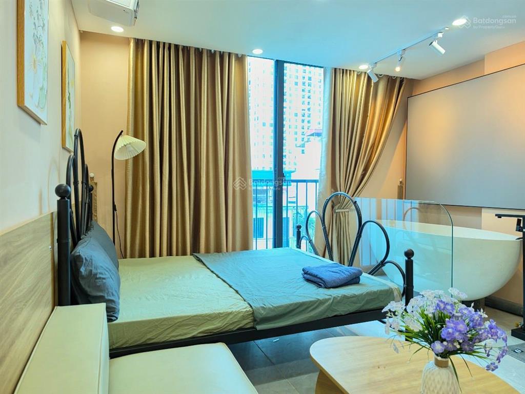 Gấp ! bán nhà phân lô nguyễn chí thanh, ô tô đỗ cửa, 5 tầng thang máy, 2 mặt thoáng, qh ổn định