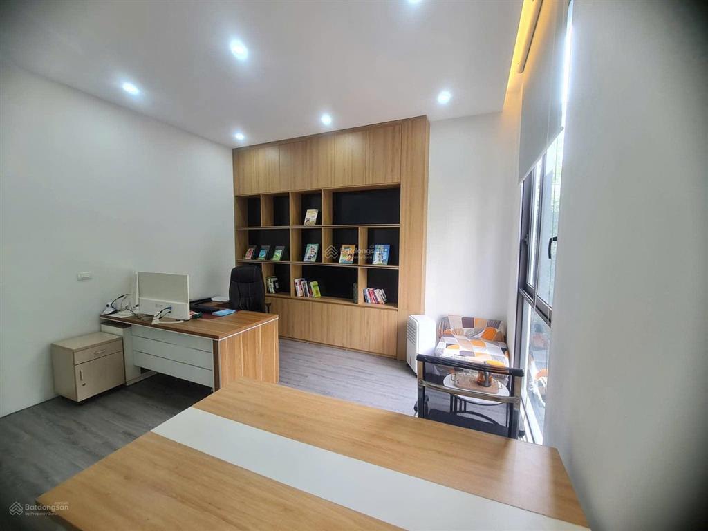 Cho thuê làm văn phòng, trung tâm ngoại ngữ