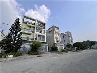 Chdv 4 tầng 12 phòng dòng tiền 40tr/tháng cạnh đh marketing và khu công nghệ cao chỉ 7.9tỷ