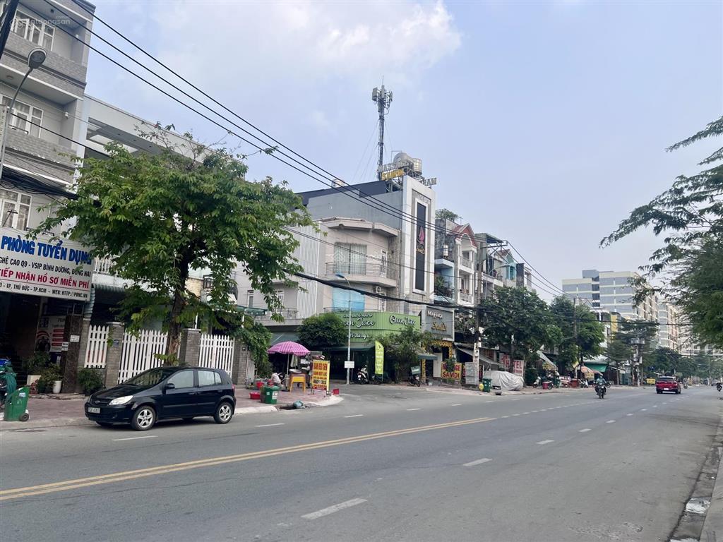 Lô góc hxh man thiện diện tích 154m2 vuông ngang 12m tiện xây mới chỉ 11.5tỷ