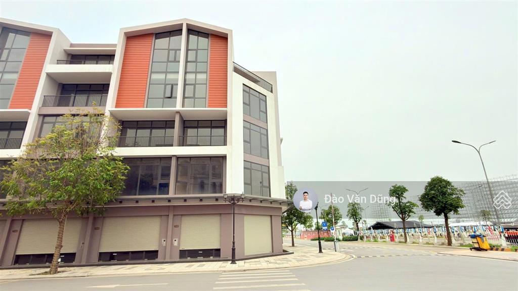 Siêu phẩm căn shop góc cửa ngõ 35 toà chung cư mik ocean park 3