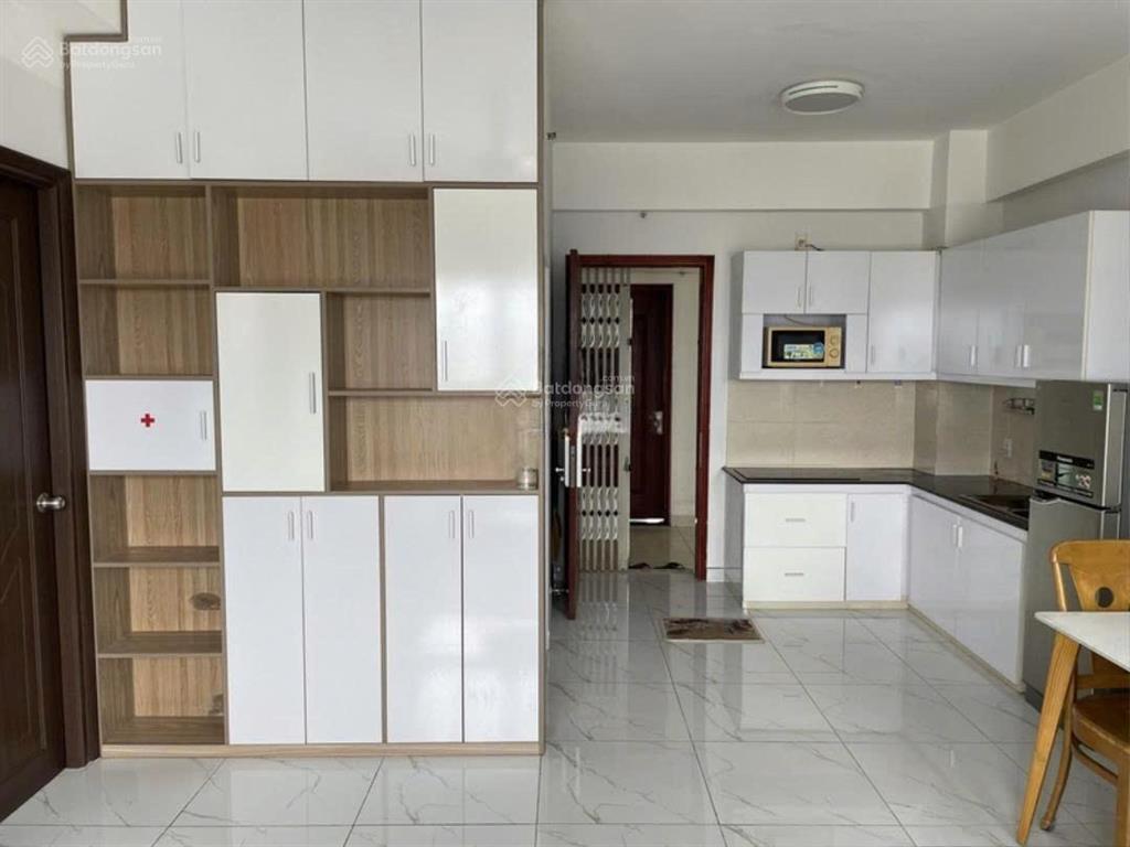 Bán gấp chung cư idico tân phú, 68m2, 2tỷ150 full nội thất, 2pn 2wc, sổ hồng bao sang tên