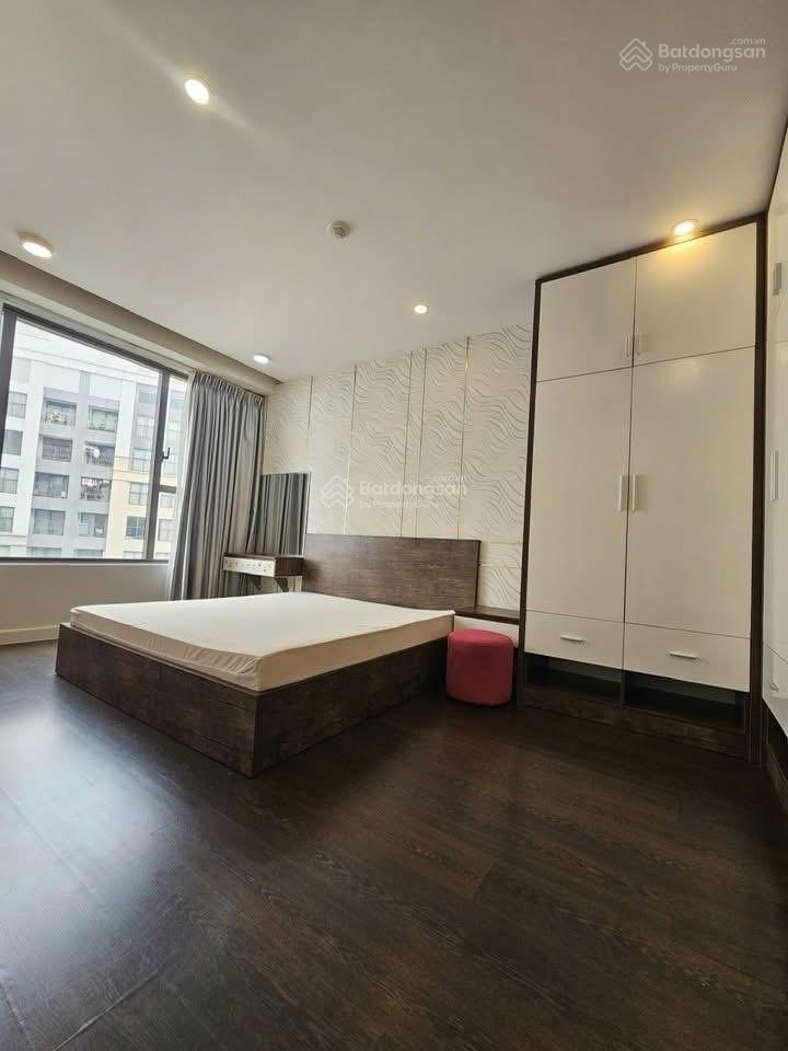 Cần chuyển nhượng căn the tresor q4 gấp , 75m2 , full nội thất , chủ bao sang tên
