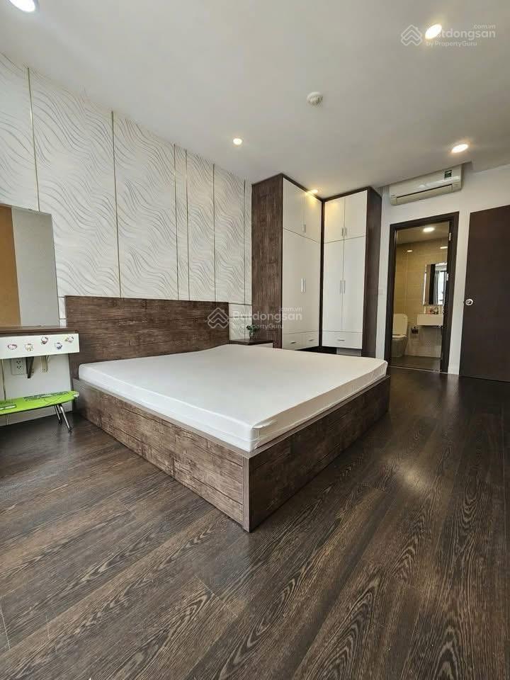 Cần chuyển nhượng căn the tresor q4 gấp , 75m2 , full nội thất , chủ bao sang tên