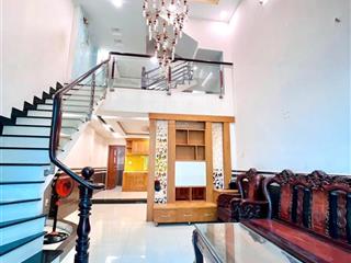 Bán nhà chính chủ 65m2, 4 tầng dương quảng hàm, hướng ra mặt tiền, có hỗ trợ vay