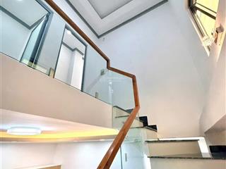 Chính chủ rao bán nhà bình thạnh, 47.5m2, 3pn 3wc, full nội thất, sổ hồng riêng