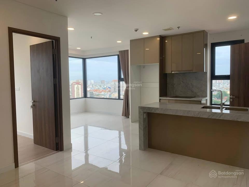 Chính chủ cần bán căn kingdom 101 q10, 71m2, 2pn, full nội thất, sổ hồng riêng