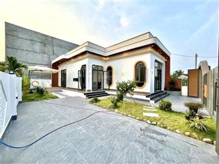 Vị trí vàng mặt tiền đường lớn ngay tại trung tâm bình chánh thích hợp buôn bán kinh doanh