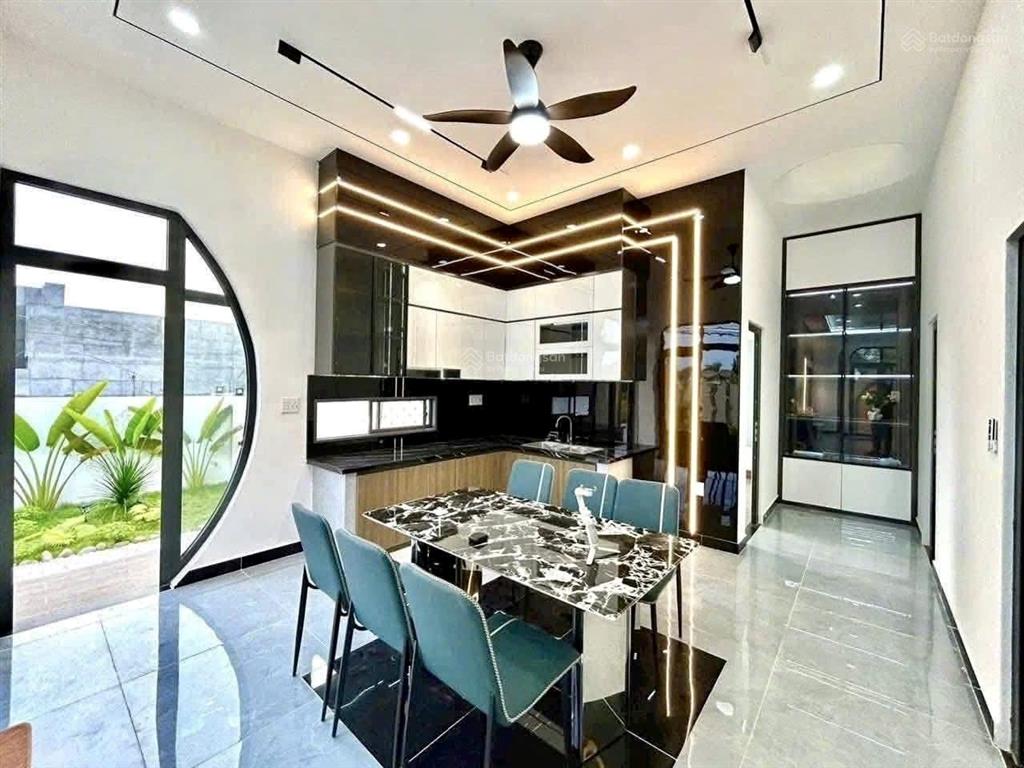 Vị trí vàng mặt tiền đường lớn ngay tại trung tâm bình chánh thích hợp buôn bán kinh doanh