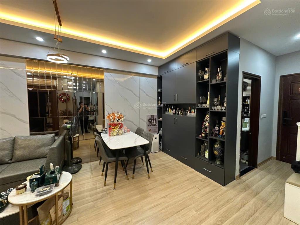 Chính chủ bán căn hộ 2pn 2vs giá 5,6 tỷ vinaconex 2 hoàng mai