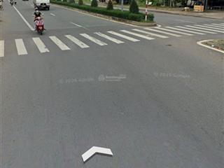 Bán đất mặt tiền đẹp vòng xoay giao long