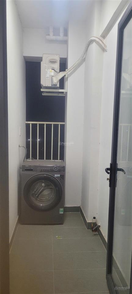Cho thuê căn góc 2pn 2wc 62m2 nhà đầy đủ nội thất giá 5,5tr.