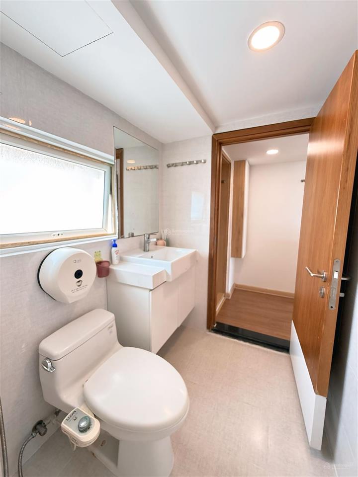 Bán căn hộ duplex vừa ở vừa cho thuê 260m2 view 270 độ ôm phú mỹ hưng và quận 1.