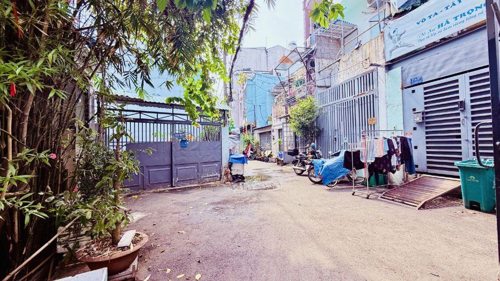 GIÁ CỰC TỐT - 5 TẦNG 81m2 10.8 TỶ - 13 CHDV HXH NGUYỄN VĂN NGHI