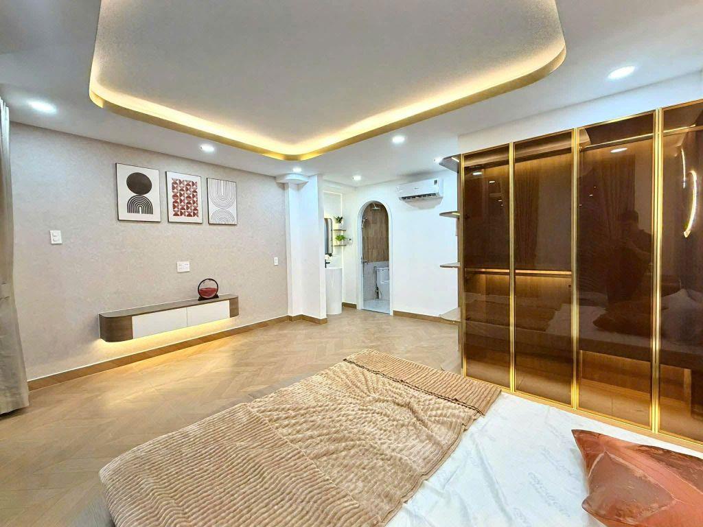 NHÀ MỚI 5 TẦNG LÝ THƯỜNG KIỆT NGAY CHỢ GÒ VẤP - Ô TÔ TỚI NHÀ - 9.3 TỶ