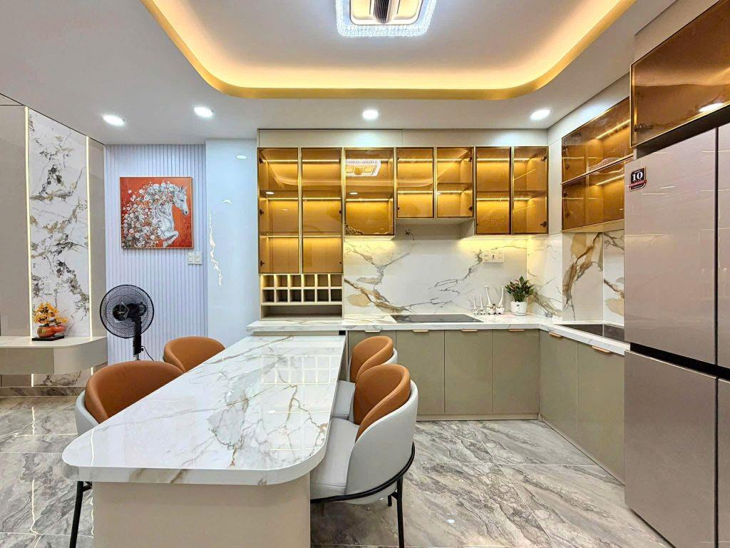 NHÀ MỚI 5 TẦNG LÝ THƯỜNG KIỆT NGAY CHỢ GÒ VẤP - Ô TÔ TỚI NHÀ - 9.3 TỶ
