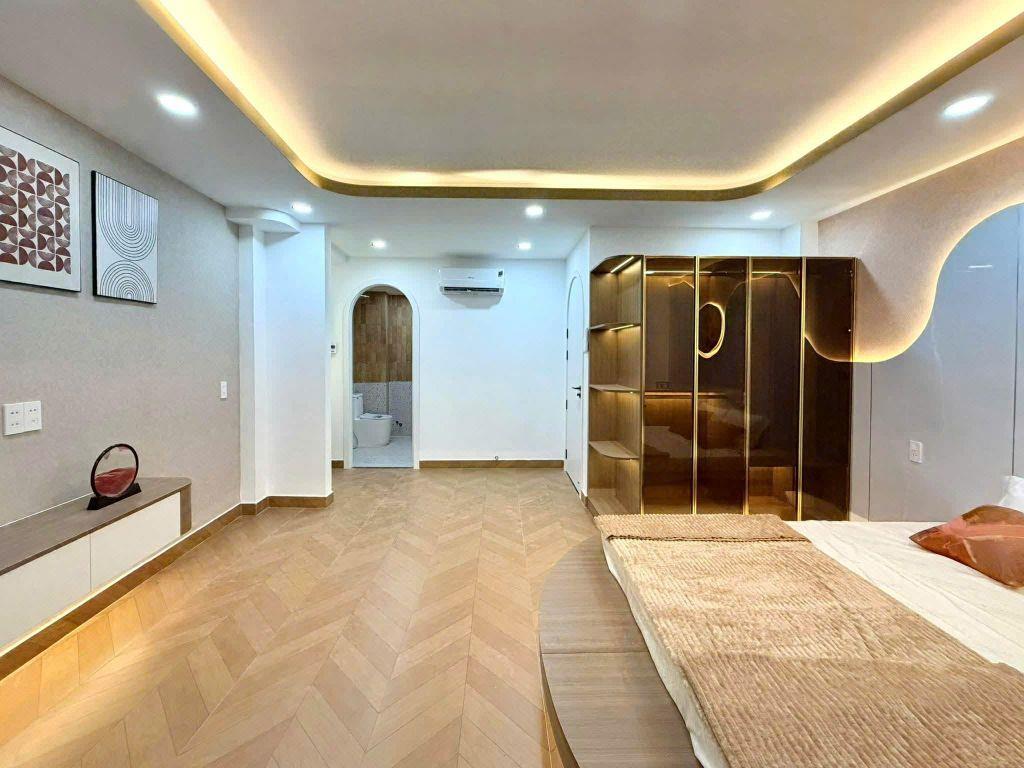 NHÀ MỚI 5 TẦNG LÝ THƯỜNG KIỆT NGAY CHỢ GÒ VẤP - Ô TÔ TỚI NHÀ - 9.3 TỶ