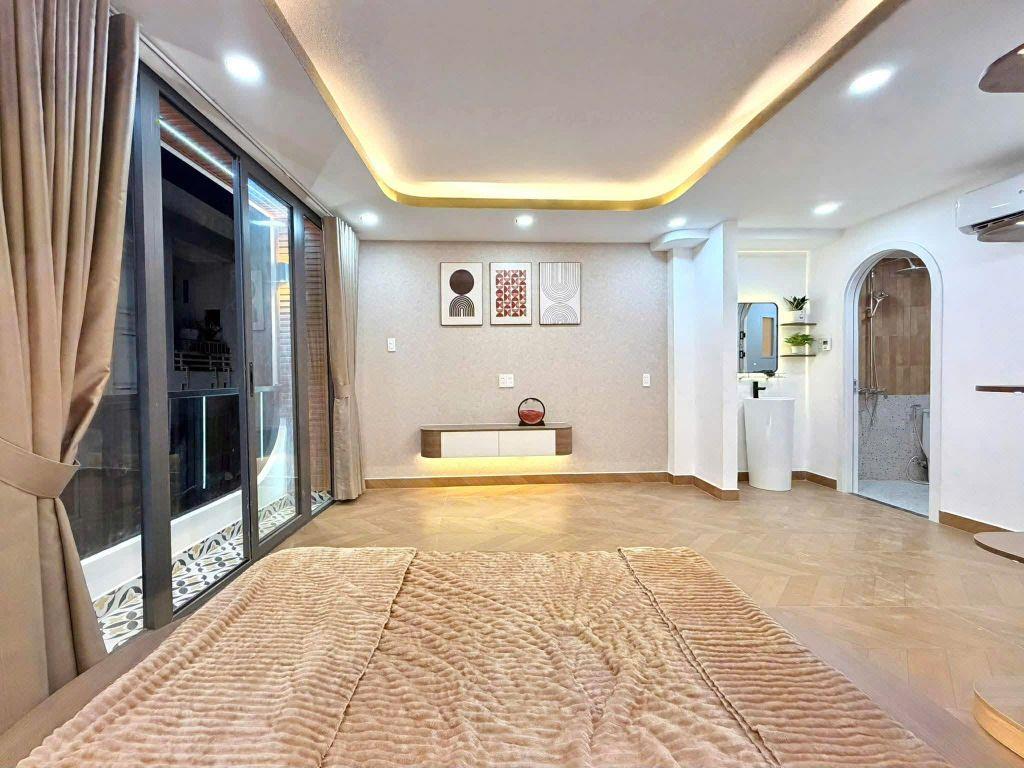 NHÀ MỚI 5 TẦNG LÝ THƯỜNG KIỆT NGAY CHỢ GÒ VẤP - Ô TÔ TỚI NHÀ - 9.3 TỶ