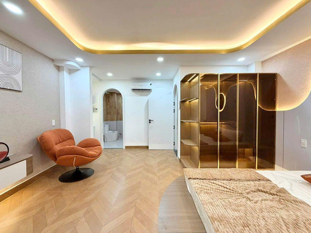 NHÀ MỚI 5 TẦNG LÝ THƯỜNG KIỆT NGAY CHỢ GÒ VẤP - Ô TÔ TỚI NHÀ - 9.3 TỶ