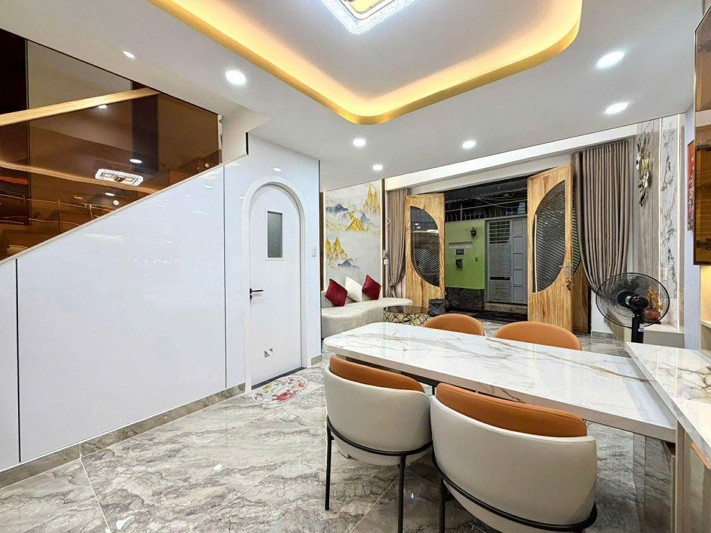 NHÀ MỚI 5 TẦNG LÝ THƯỜNG KIỆT NGAY CHỢ GÒ VẤP - Ô TÔ TỚI NHÀ - 9.3 TỶ