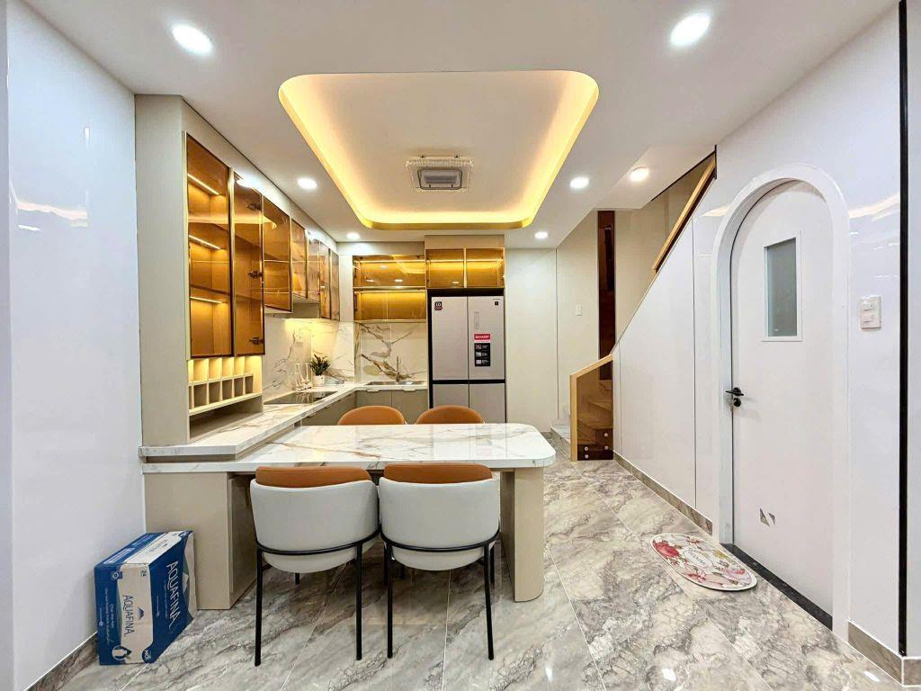 NHÀ MỚI 5 TẦNG LÝ THƯỜNG KIỆT NGAY CHỢ GÒ VẤP - Ô TÔ TỚI NHÀ - 9.3 TỶ