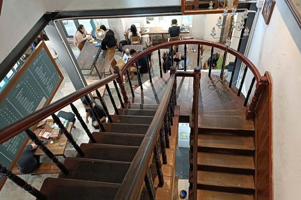 BIỆT THỰ NẰM TRÊN QUỸ ĐẤT VÀNG KINH DOANH 1000M² - CHỈ 106TR/M² - GIÁP BÌNH THẠNH