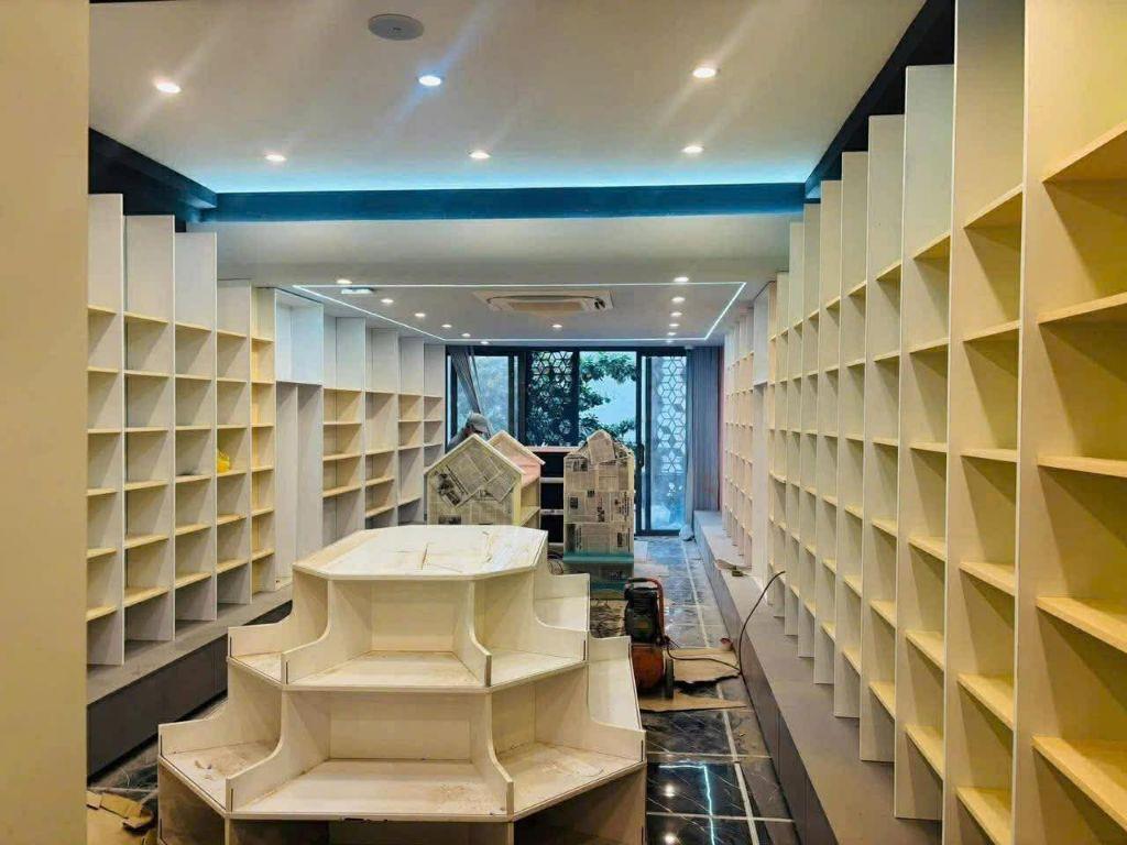 MẶT TIỀN GÒ VẤP - CÓ HẦM & THANG MÁY - ĐANG CHO THUÊ 40TR/THÁNG