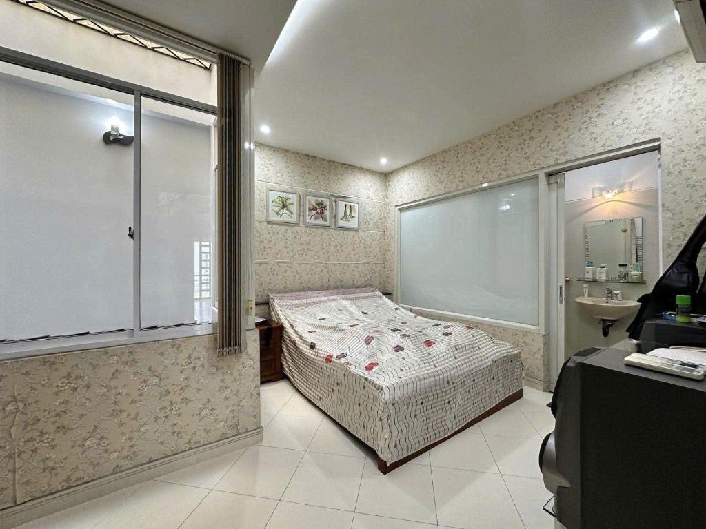 HẺM Ô TÔ - NHÀ 85M² 3 TẦNG - Ô CHỜ THANG MÁY - GẦN EMART & SÂN BAY - 13 TỶ