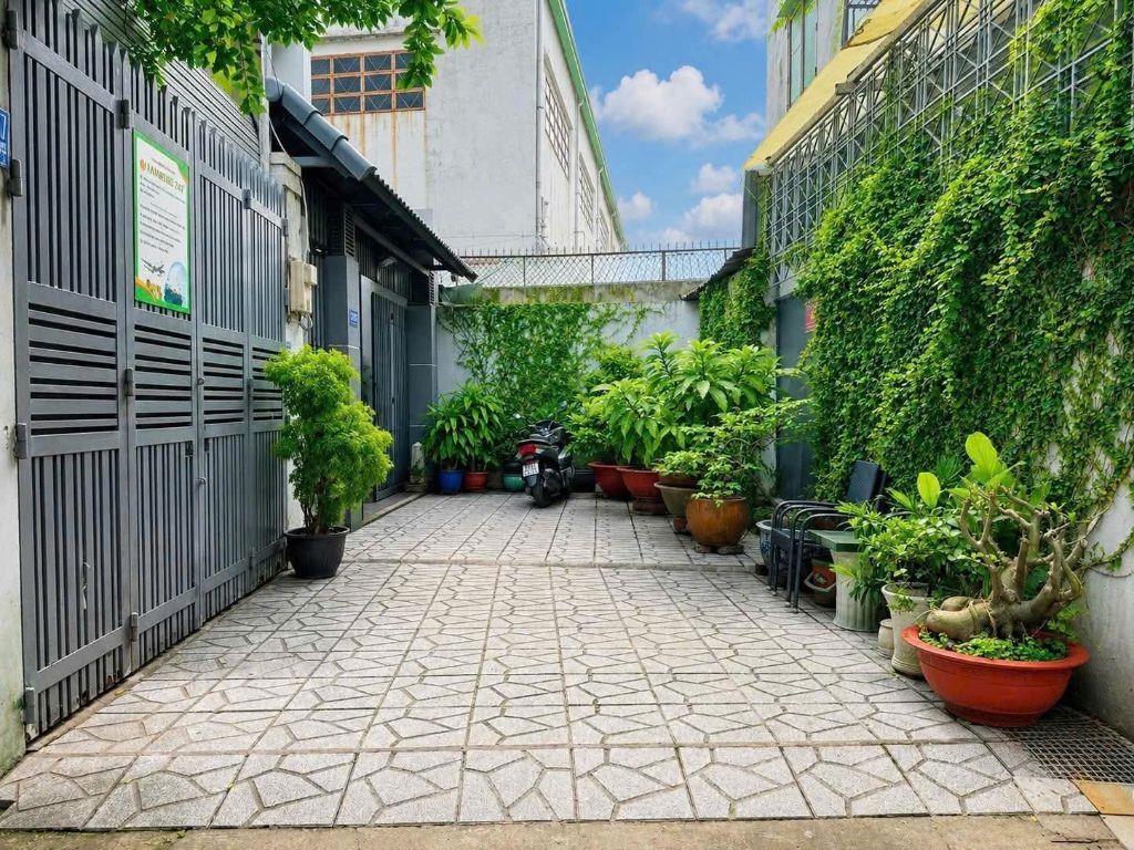 HẺM Ô TÔ - NHÀ 85M² 3 TẦNG - Ô CHỜ THANG MÁY - GẦN EMART & SÂN BAY - 13 TỶ