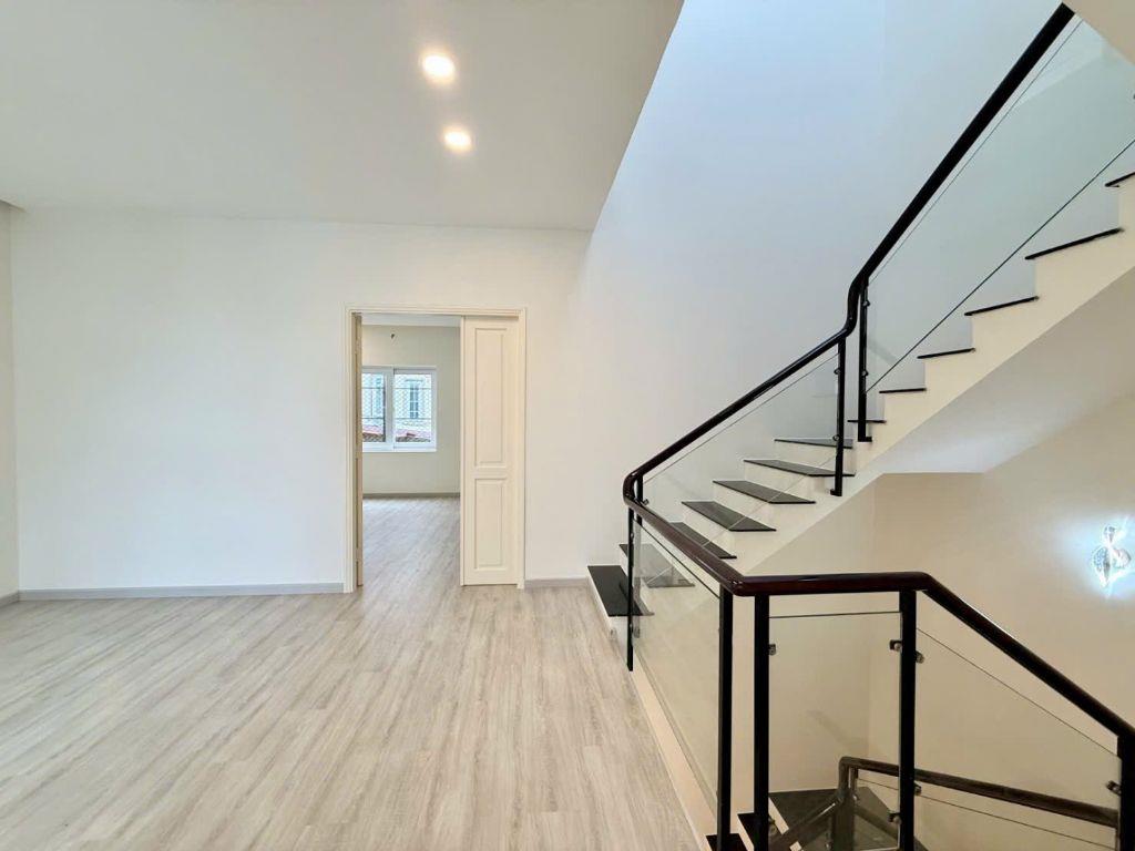 BIỆT THỰ GÒ VẤP - MẶT TIỀN KINH DOANH - 122m² - 4 TẦNG KIÊN CỐ - 23 TỶ