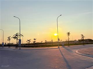 Chủ kẹt bán gấp lô 93.6m2 full thổ mặt tiền đường 18m