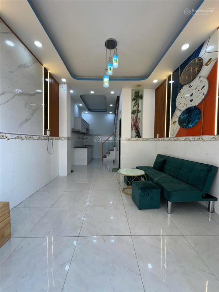 Chuyển công tác nên cần bán gấp căn nhà, đường nguyễn văn bứa