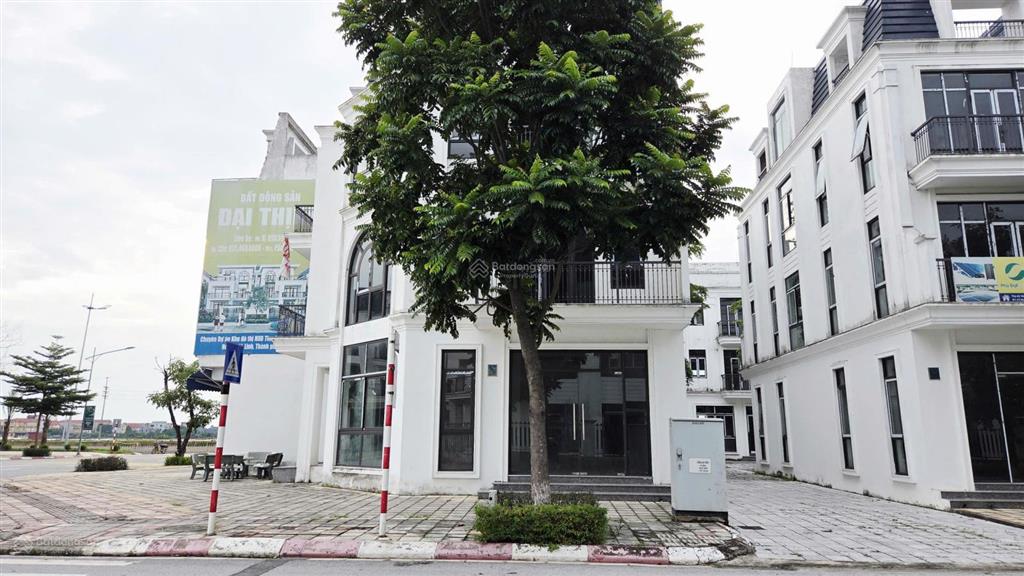 Căn góc liền kề mặt tiền đường 24m, 3 mặt thoáng hud mê linh rộng 148,7m2, giá 16 tỷ đã có sổ hồng
